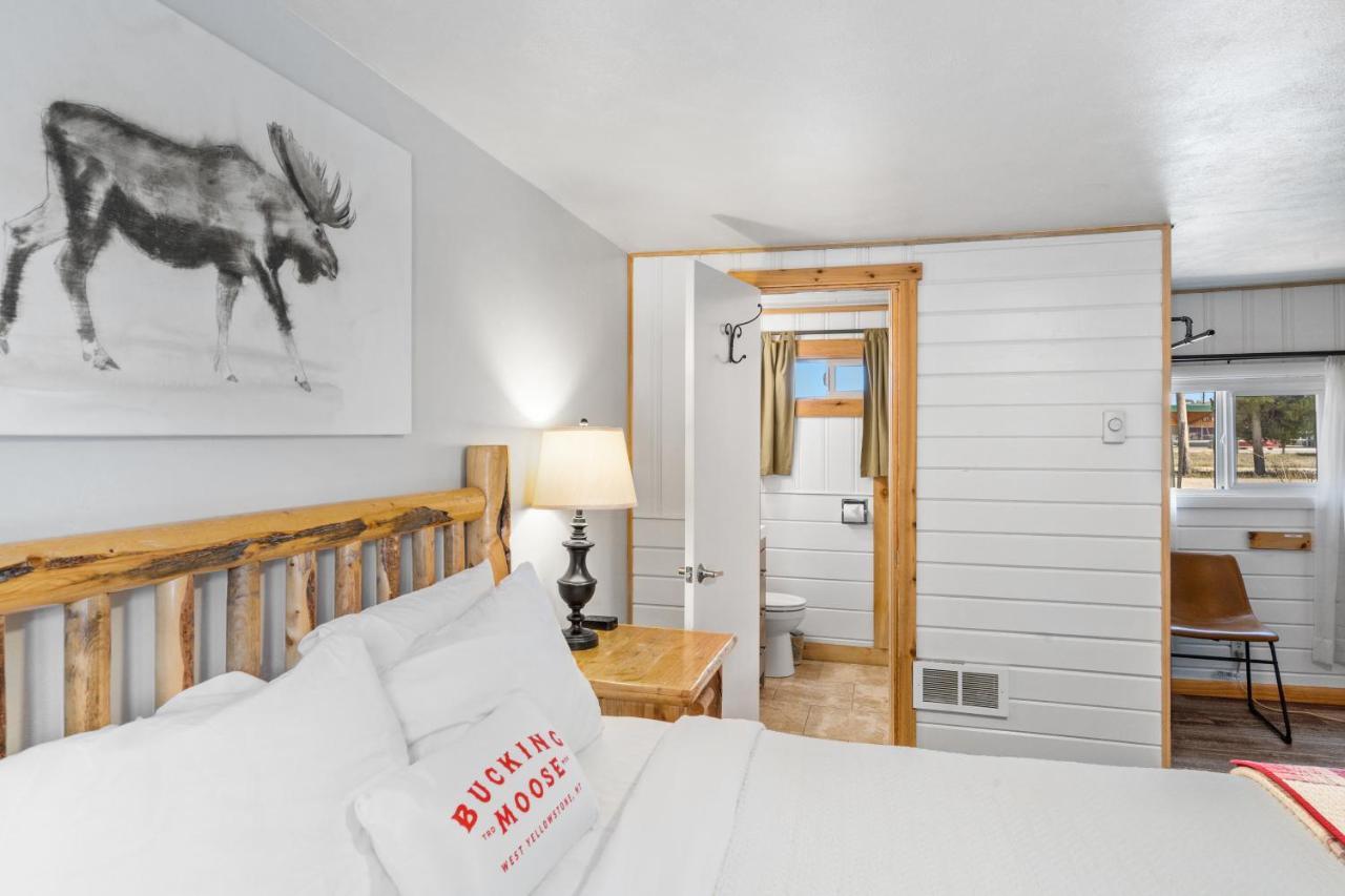 The Bucking Moose Hotel West Yellowstone Exterior foto