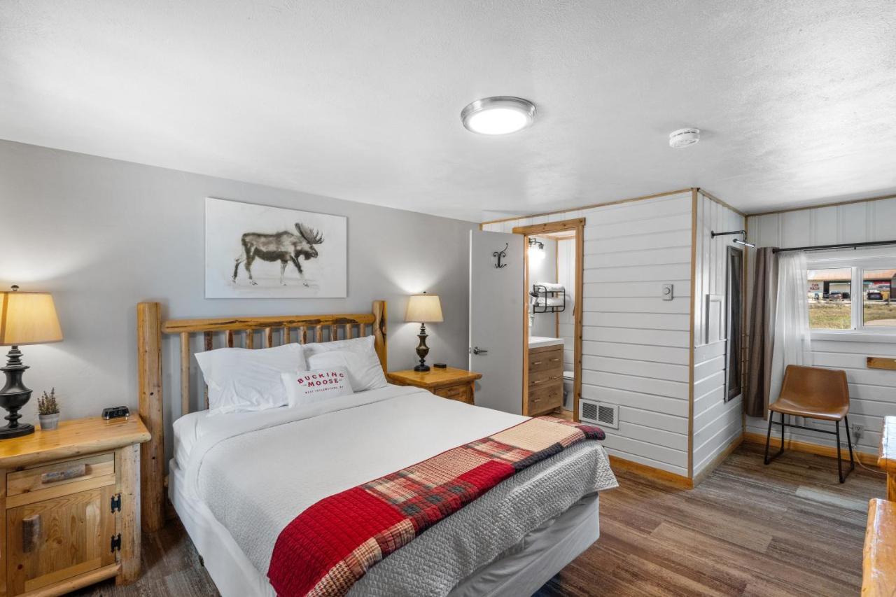 The Bucking Moose Hotel West Yellowstone Exterior foto